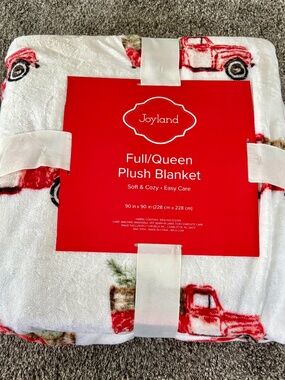 NEW Joyland Plush Blanket with Vintage Red Truck and Christmas Tree 90 x 90